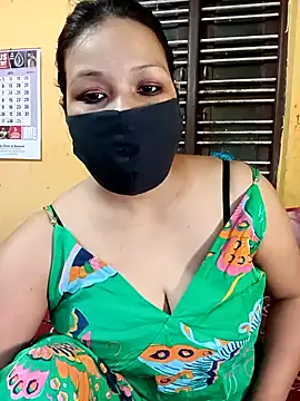 Snapshot of Radhikadavi879 chatting on February 28, 5:04 pm Radhikadavi879 online show from February 28, 5:04 pm