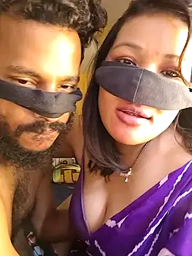 Snapshot of Radhikadavi879 chatting on September 9, 6:13 am Radhikadavi879 online show from September 9, 6:13 am