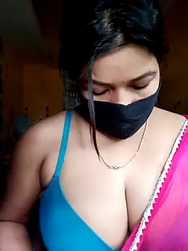 Snapshot of Radhikadavi879 chatting on September 26, 6:28 am Radhikadavi879 online show from September 26, 6:28 am