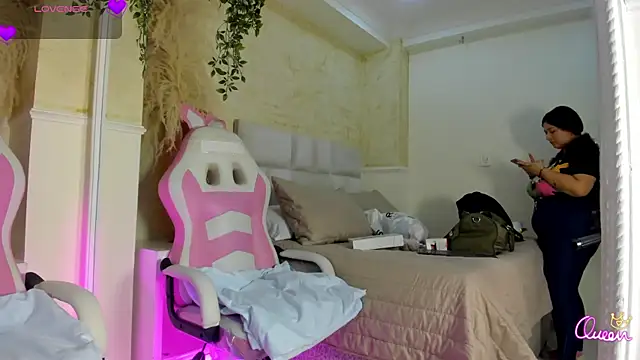 JulietaKane online show from July 24, 9:24 pm