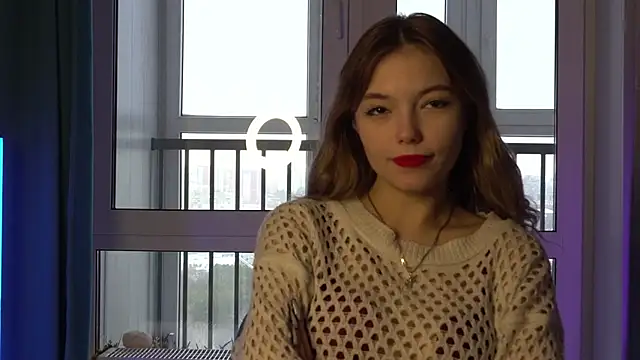 norakisses online show from December 11, 9:09 am