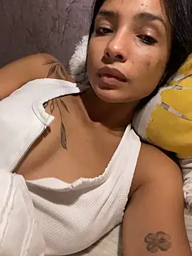 Snapshot of AnnitaSerna_ chatting on October 3, 6:21 am AnnitaSerna online show from October 3, 6:21 am