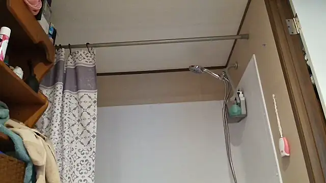 mellowcat1904 online show from May 1, 5:17 pm