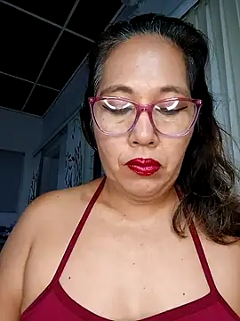 Snapshot of anniecoopeer chatting on January 26, 12:01 pm anniecoopeer online show from January 26, 12:01 pm