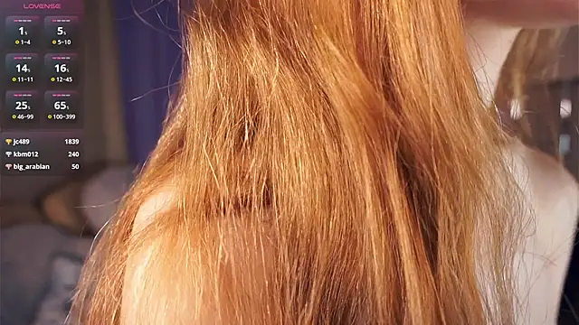 Snapshot of EsmaCarll chatting on January 13, 2:18 am EsmaCarll online show from January 13, 2:18 am