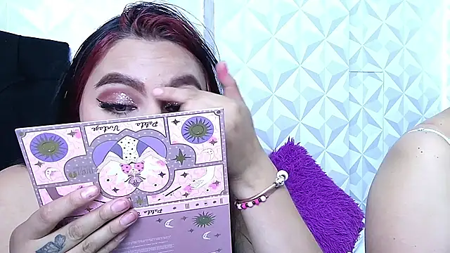 Snapshot of moan_sex2 chatting on October 24, 5:20 pm moan sex2 online show from October 24, 5:20 pm