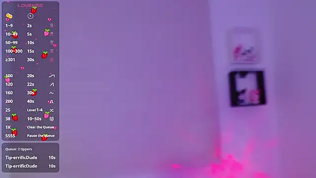 Snapshot of evie_cloud chatting on February 14, 4:04 am evie cloud online show from February 14, 4:04 am