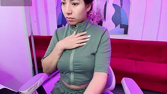 Snapshot of Ema_louis_ chatting on March 17, 12:35 pm Ema louis online show from March 17, 12:35 pm