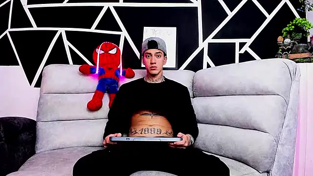 Snapshot of JUSTIN_FULLER1 chatting on March 19, 9:16 pm JUSTIN FULLER1 online show from March 19, 9:16 pm