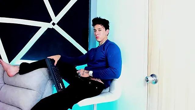 Snapshot of JUSTIN_FULLER1 chatting on September 19, 7:03 pm JUSTIN FULLER1 online show from September 19, 7:03 pm