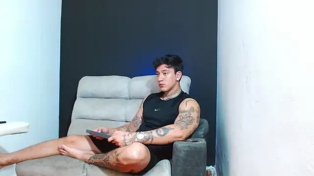 Snapshot of JUSTIN_FULLER1 chatting on August 2, 4:16 pm JUSTIN FULLER1 online show from August 2, 4:16 pm