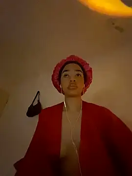 Snapshot of redbonejada chatting on December 2, 7:03 am redbonejada online show from December 2, 7:03 am