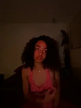 Snapshot of redbonejada chatting on December 14, 8:56 am redbonejada online show from December 14, 8:56 am