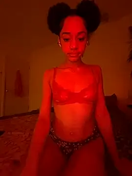 Snapshot of redbonejada chatting on December 19, 4:34 am redbonejada online show from December 19, 4:34 am