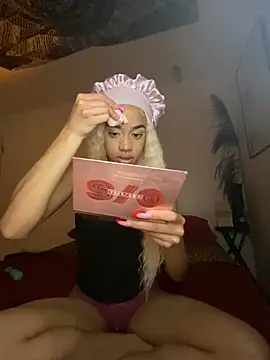 Snapshot of redbonejada chatting on December 21, 5:25 am redbonejada online show from December 21, 5:25 am