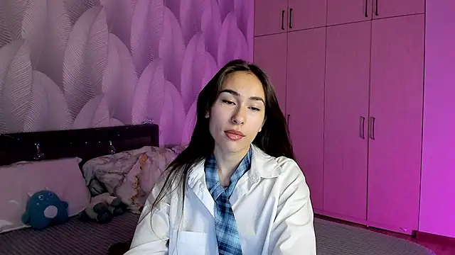Snapshot of Bambiii_bby chatting on December 12, 2:15 am Bambiii bby online show from December 12, 2:15 am