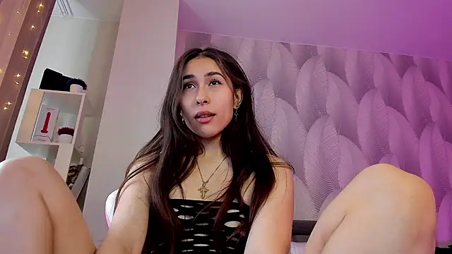 Snapshot of Bambiii_bby chatting on January 12, 5:13 am Bambiii bby online show from January 12, 5:13 am