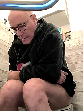 bogland33 online show from March 10, 10:04 am