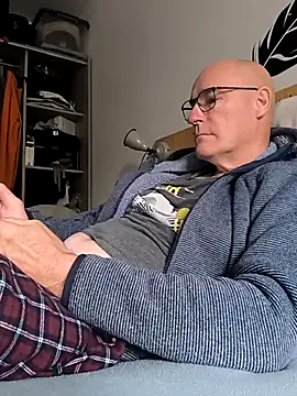 bogland33 online show from September 28, 8:09 am