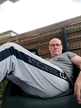 bogland33 online show from May 31, 1:40 pm