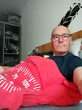 bogland33 online show from June 4, 7:31 pm