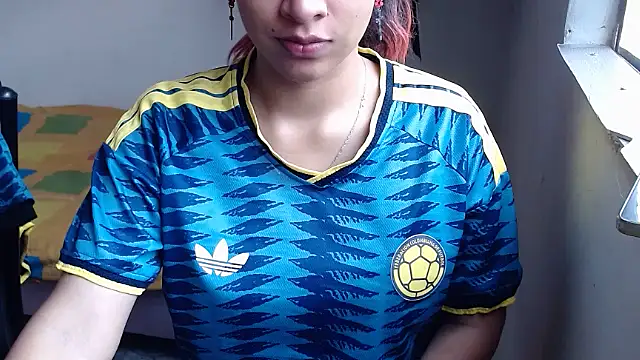 Snapshot of maye_dan chatting on June 27, 2:34 pm maye dan online show from June 27, 2:34 pm