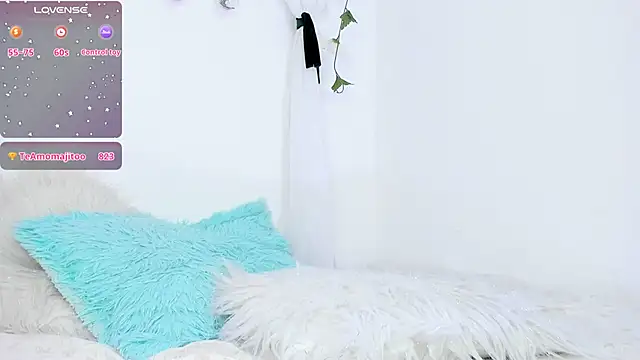 Snapshot of Sara_Kurt chatting on January 28, 4:41 pm Sara Kurt online show from January 28, 4:41 pm