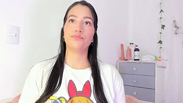 Snapshot of Sara_Kurt chatting on February 4, 12:55 pm Sara Kurt online show from February 4, 12:55 pm