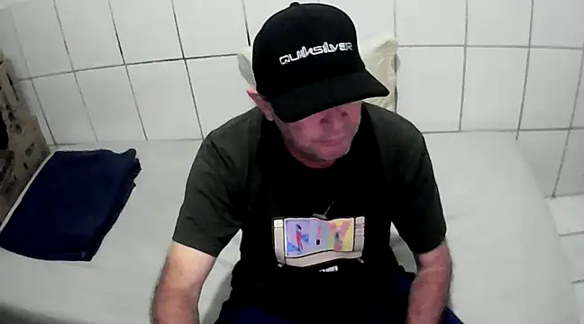 pierdona online show from February 26, 8:33 pm