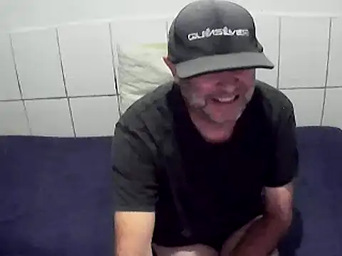 Snapshot of pierdona chatting on June 19, 8:01 pm pierdona online show from June 19, 8:01 pm