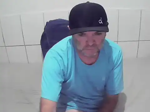 Snapshot of pierdona chatting on July 14, 8:25 pm pierdona online show from July 14, 8:25 pm
