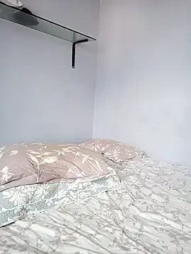 carolina linarez69 online show from October 12, 8:30 pm