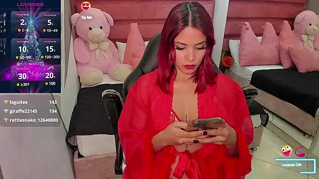 anna  duff online show from December 26, 6:30 am