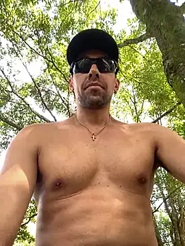 Snapshot of dantedesirexx chatting on January 22, 7:03 pm dantedesirexx online show from January 22, 7:03 pm