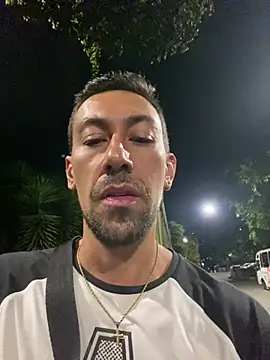 Snapshot of dantedesirexx chatting on March 8, 4:12 am dantedesirexx online show from March 8, 4:12 am