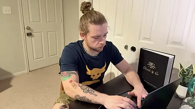 Snapshot of DaddydayDrinkzz chatting on March 1, 6:35 am DaddydayDrinkzz online show from March 1, 6:35 am