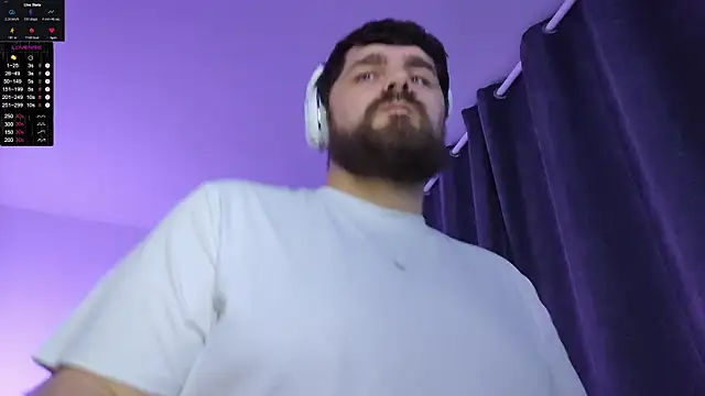 Snapshot of KingMarti chatting on January 14, 8:31 am KingMarti online show from January 14, 8:31 am