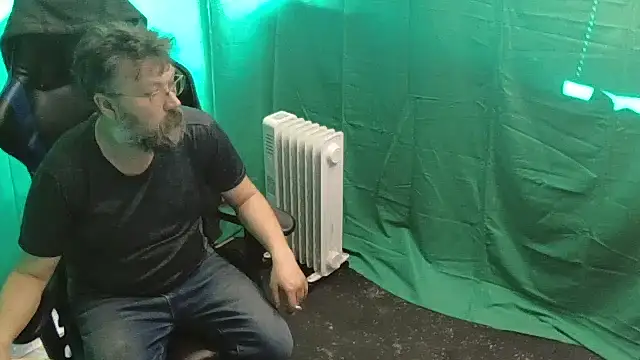 Snapshot of tmosmun1 chatting on November 2, 9:28 pm tmosmun1 online show from November 2, 9:28 pm