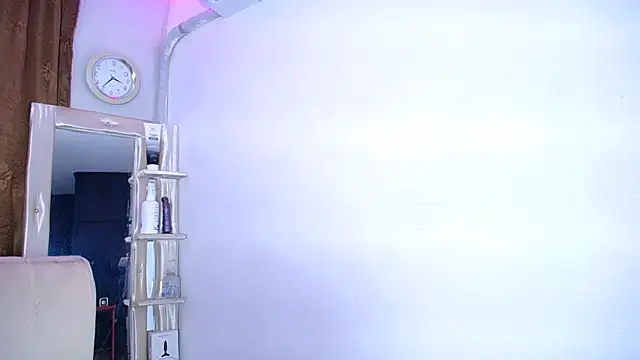 Snapshot of alaia_03 chatting on January 27, 3:39 pm alaia 03 online show from January 27, 3:39 pm