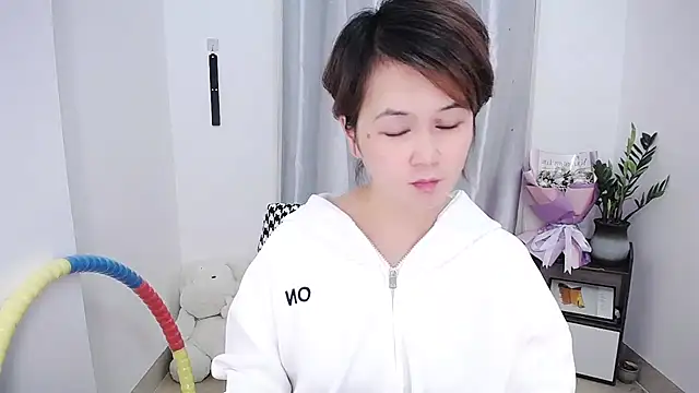 Fan ting online show from March 18, 8:25 am