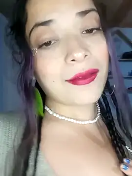 Elvishcassie  online show from February 12, 9:01 pm