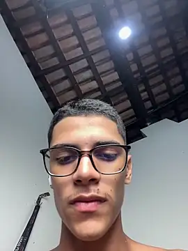 Snapshot of Naka300 chatting on February 25, 2:14 am Naka300 online show from February 25, 2:14 am