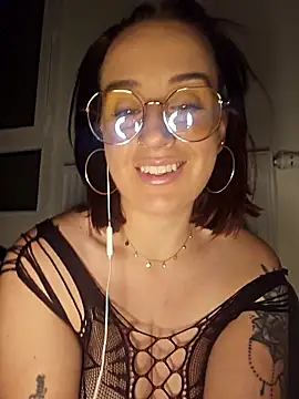 lindsay 33off online show from January 7, 7:55 am