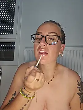 lindsay 33off online show from June 24, 6:45 am
