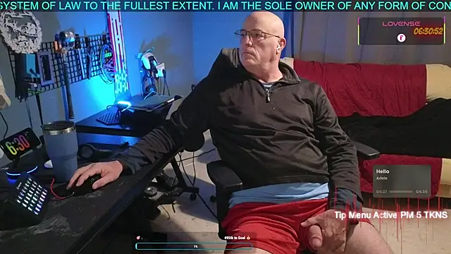 Snapshot of Pilot_Dave_69 chatting on November 26, 5:30 am Pilot Dave 69 online show from November 26, 5:30 am