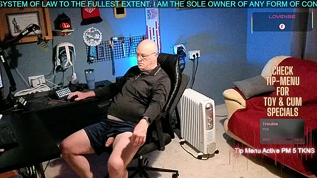 Snapshot of Pilot_Dave_69 chatting on November 29, 4:48 am Pilot Dave 69 online show from November 29, 4:48 am