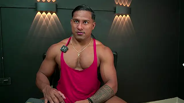 Snapshot of CallumMuscle chatting on January 1, 5:33 pm CallumMuscle online show from January 1, 5:33 pm