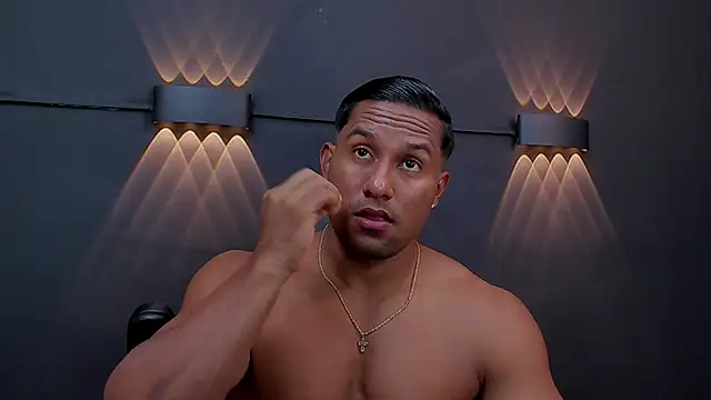 Snapshot of CallumMuscle chatting on January 9, 10:52 pm CallumMuscle online show from January 9, 10:52 pm