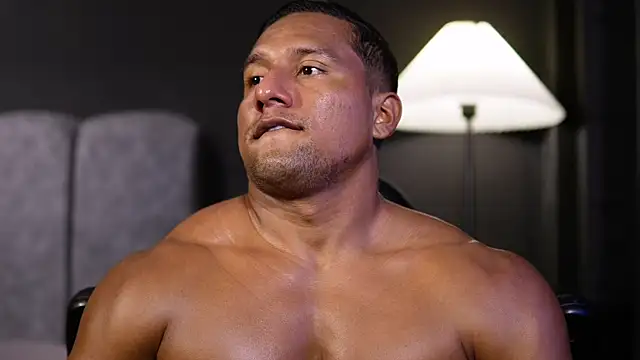 Snapshot of CallumMuscle chatting on November 27, 4:09 pm CallumMuscle online show from November 27, 4:09 pm