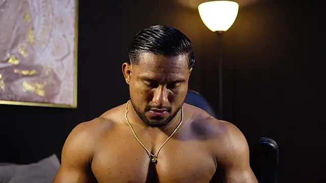 CallumMuscle online show from May 5, 1:24 am